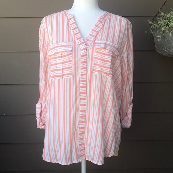 a.n.a Tops - New A.N.A Top. Medium